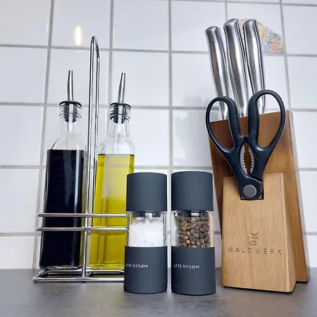 Sewo Fichte, Wohlfühl-apartment Mit Balkon In Wiesbaden